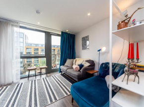 Pass the Keys Bright modern spacious 2BR 2bath near canal, Angel